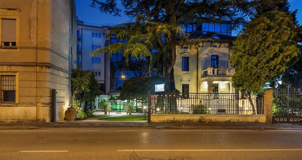 Hotel San Marco Fitness Pool & Verona
